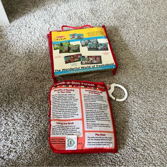 New Melissa and Doug Peekaboo Cloth Book - Picture 3 of 6